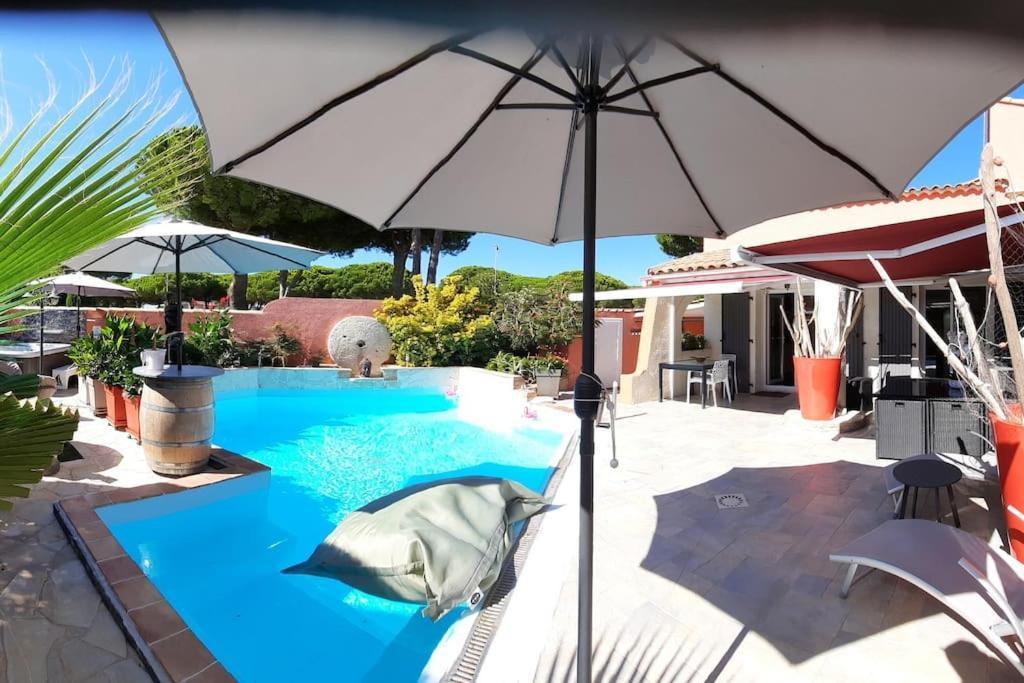 Hebergement Insolite Studio Grau Du Roi Mas Des Marines Piscine Le Grau-du-Roi Extérieur photo